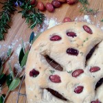 Fougasse aux olives, thym et romarin #vegan