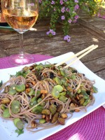 Salade soba fèves asperges vegan végétalien