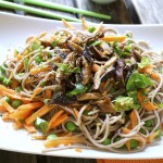 Salade de nouilles soba aux shiitakés pour le concours Happy Veggie