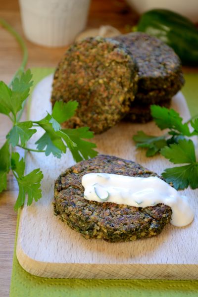 Burgers pois chiche fanes de carottes vegan végétalien