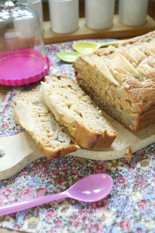 Gâteau de base vegan végétalien aux poires