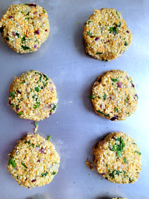 Galettes de quinoa aux légumes vegan végétalien