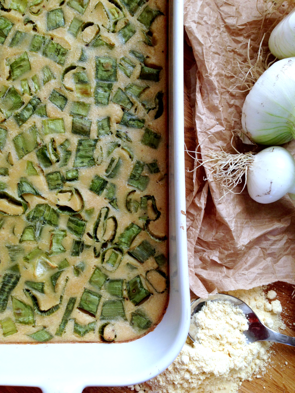 Green clafoutis aux queues d'oignons vegan végétalien sans gluten