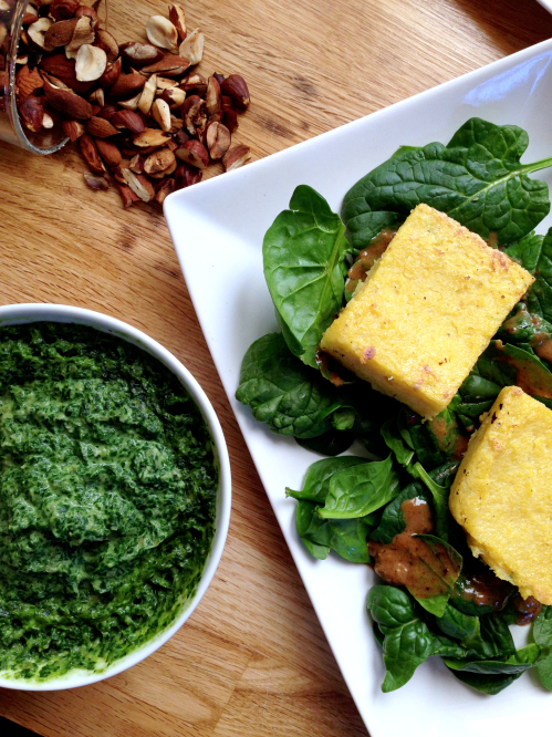 Polenta crémeux de fanes de navets vegan végétalien