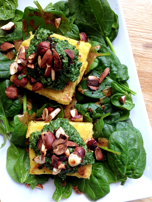 Polenta crémeux de fanes de navets vegan végétalien